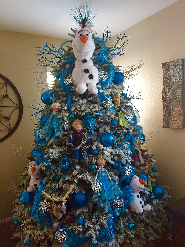 frozen-christmas-tree-ideas