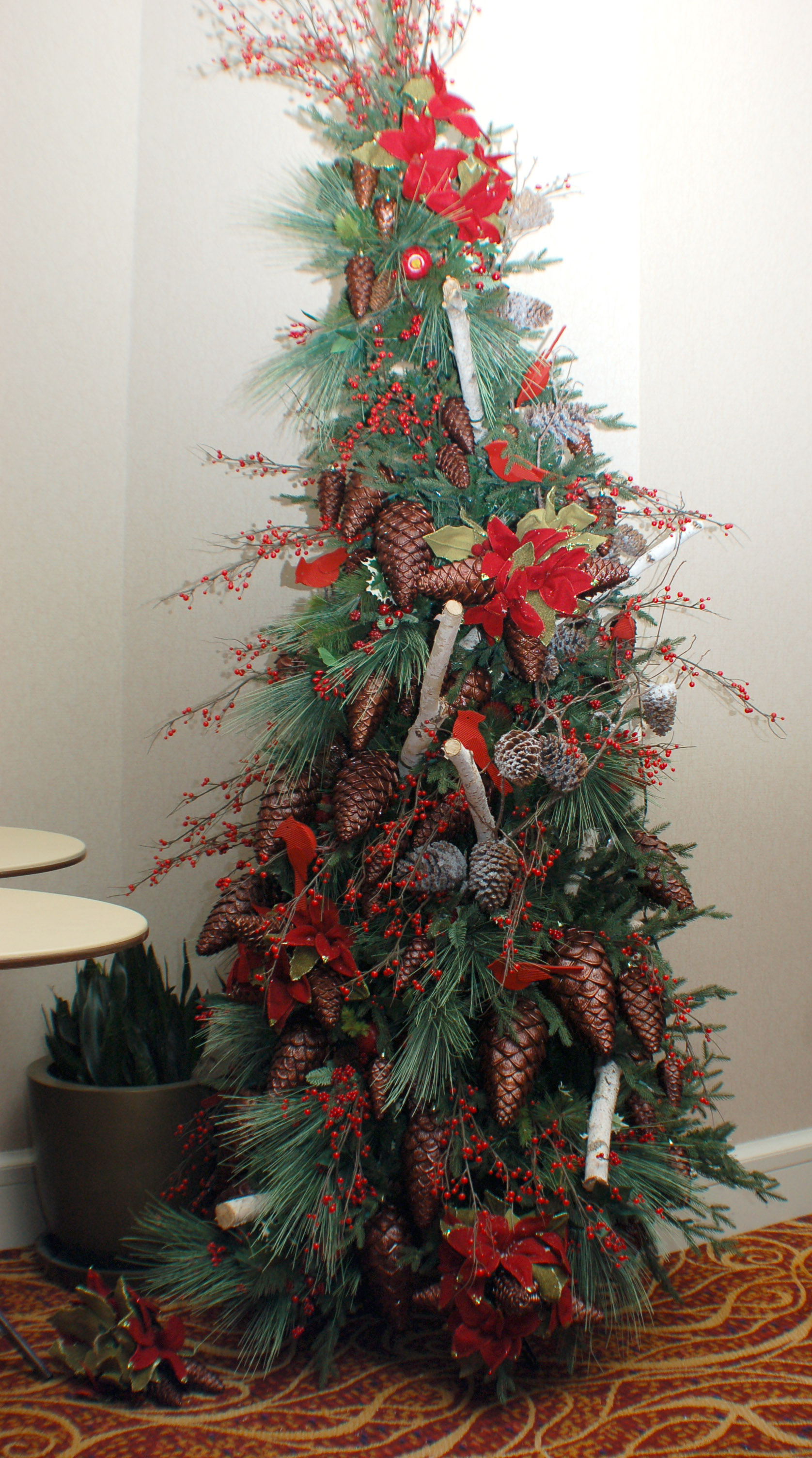nightmare-before-christmas-themed-tree