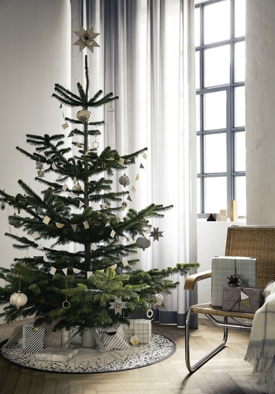nordic-christmas-tree-decorations