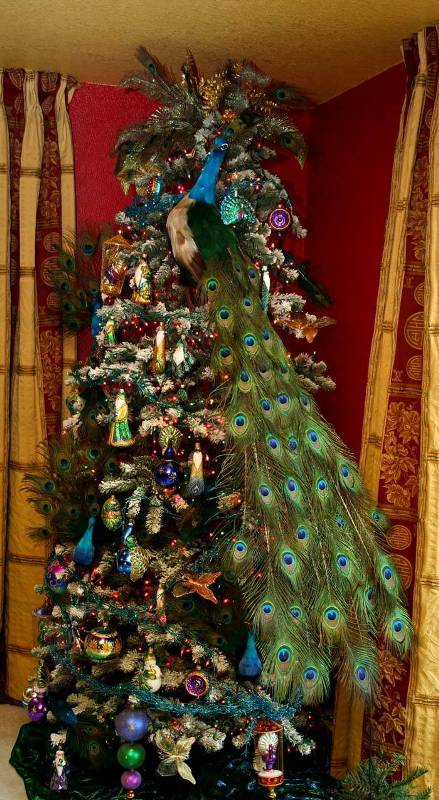 peacock-decorated-christmas-trees