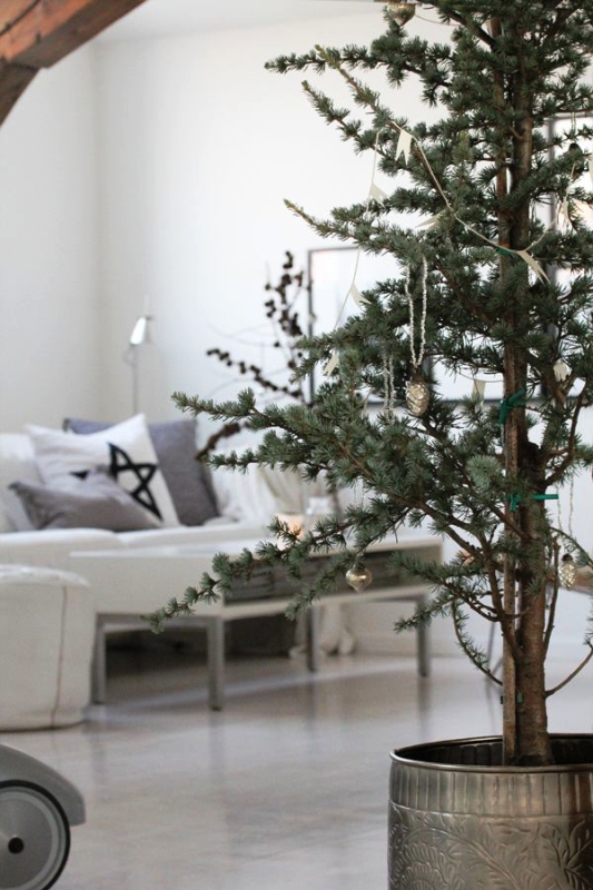simple-christmas-tree-decoration-2016