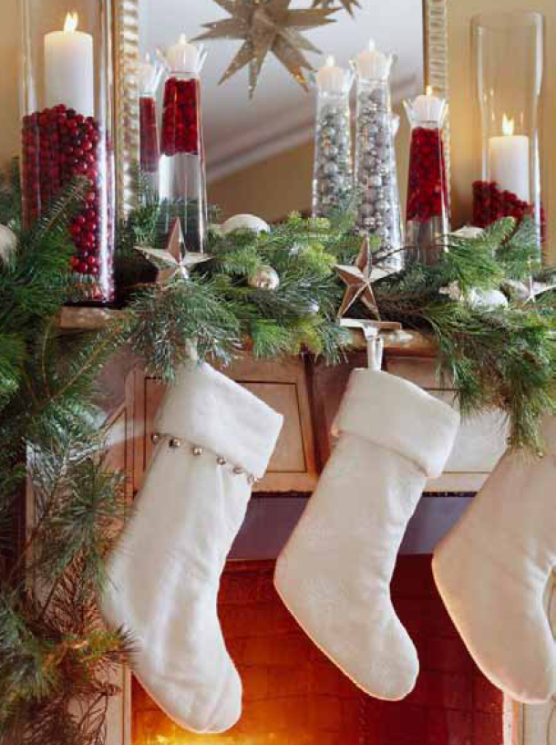 stocking-christmas-mantle-decorating-ideas