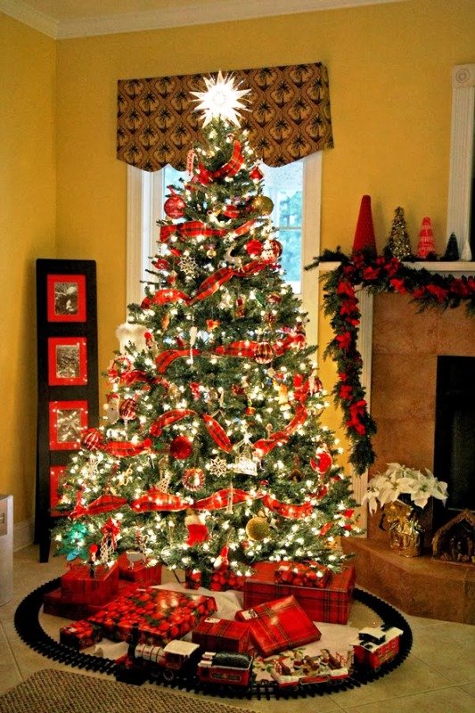 Best Christmas Tree Decorations 