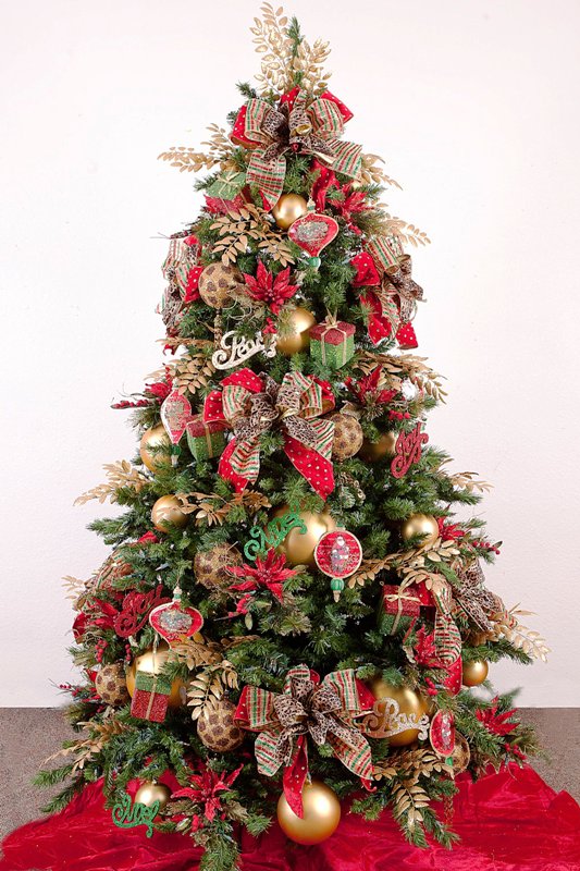 35 Beautiful Red Christmas Tree Decorations Ideas - Decoration Love