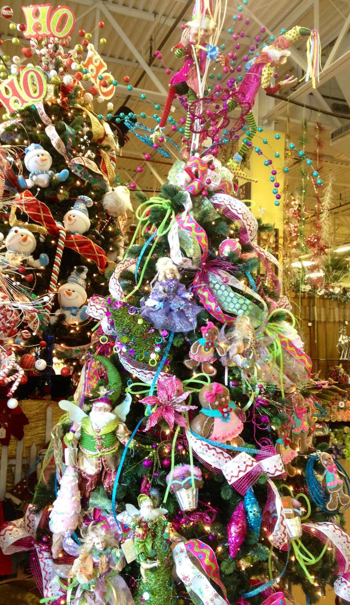 whimsical-christmas-tree-design