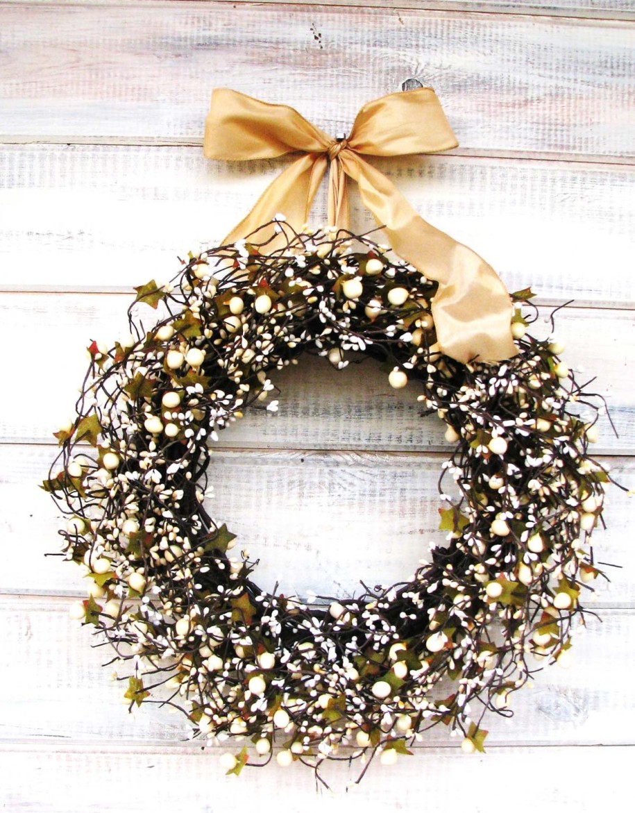 white-and-gold-christmas-wreath-ideas