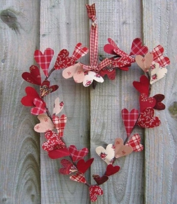 diy-valentines-day-wreath