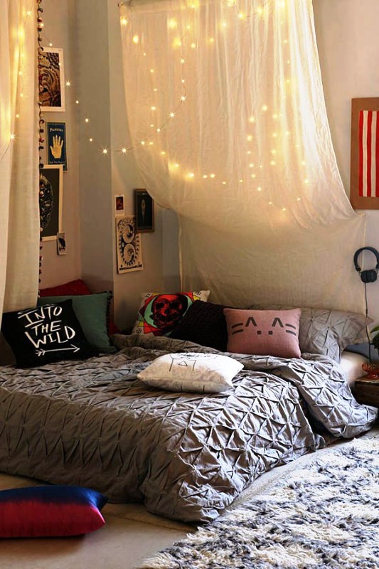 30 Christmas Lights Decorations For Bedroom You Can Try - Decoration Love