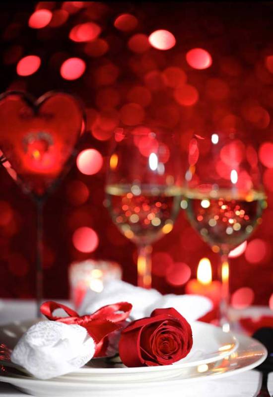 irreplaceable-romantic-diy-valentines-day-table-decorations