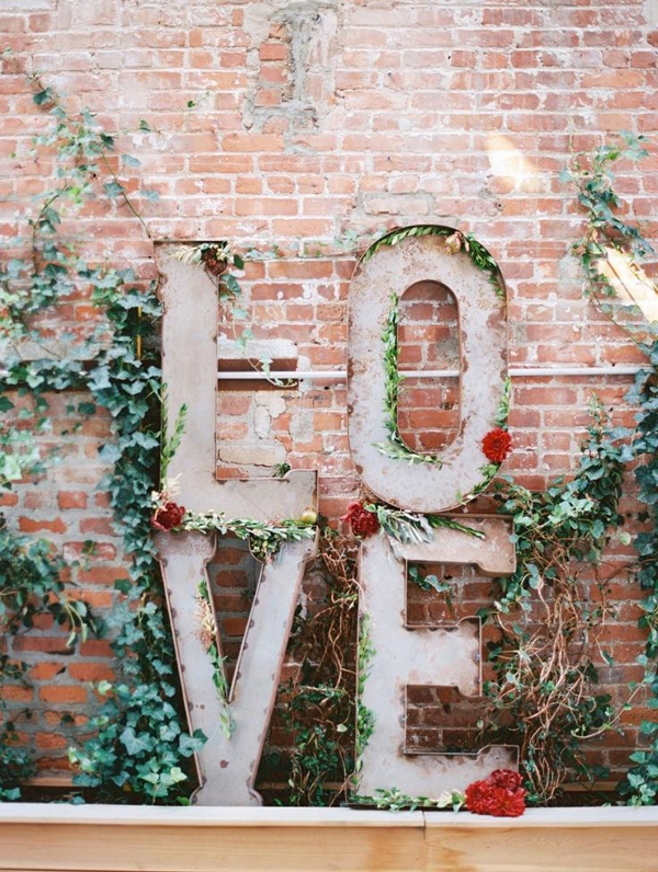 love-wedding-signs