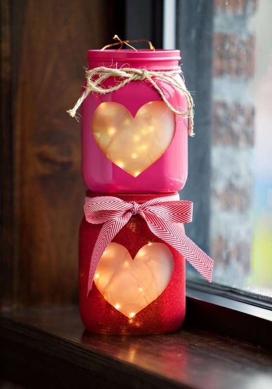 mason-jar-valentine-craft-heart