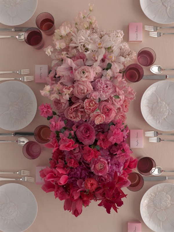 pink-ombre-wedding-centerpiece