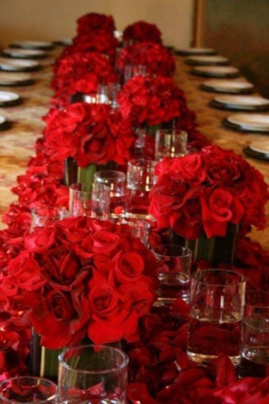 red-rose-wedding-table-centerpieces
