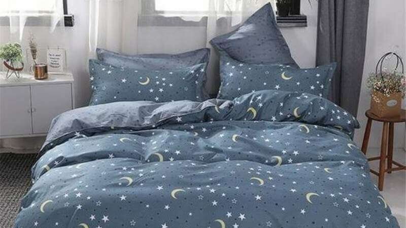 Moon and star bed linen